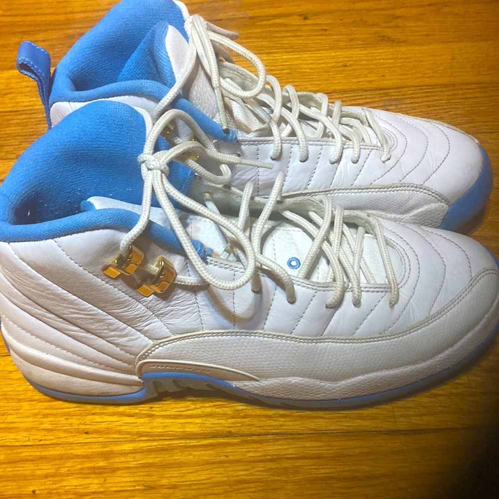 Jordans size 7 women’s